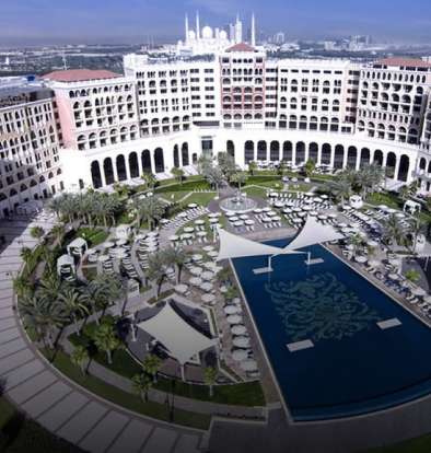 From the arena: Grand Mosque ~15-20 min, Saadiyat/Louvre ~20-25 min, Yas Island ~10-15 min